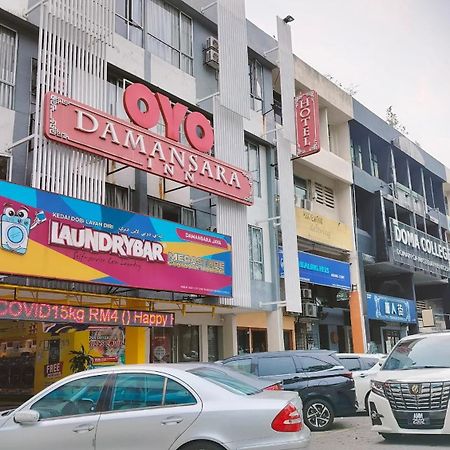 Pillows Plus Damansara Inn Petaling Jaya Exterior photo