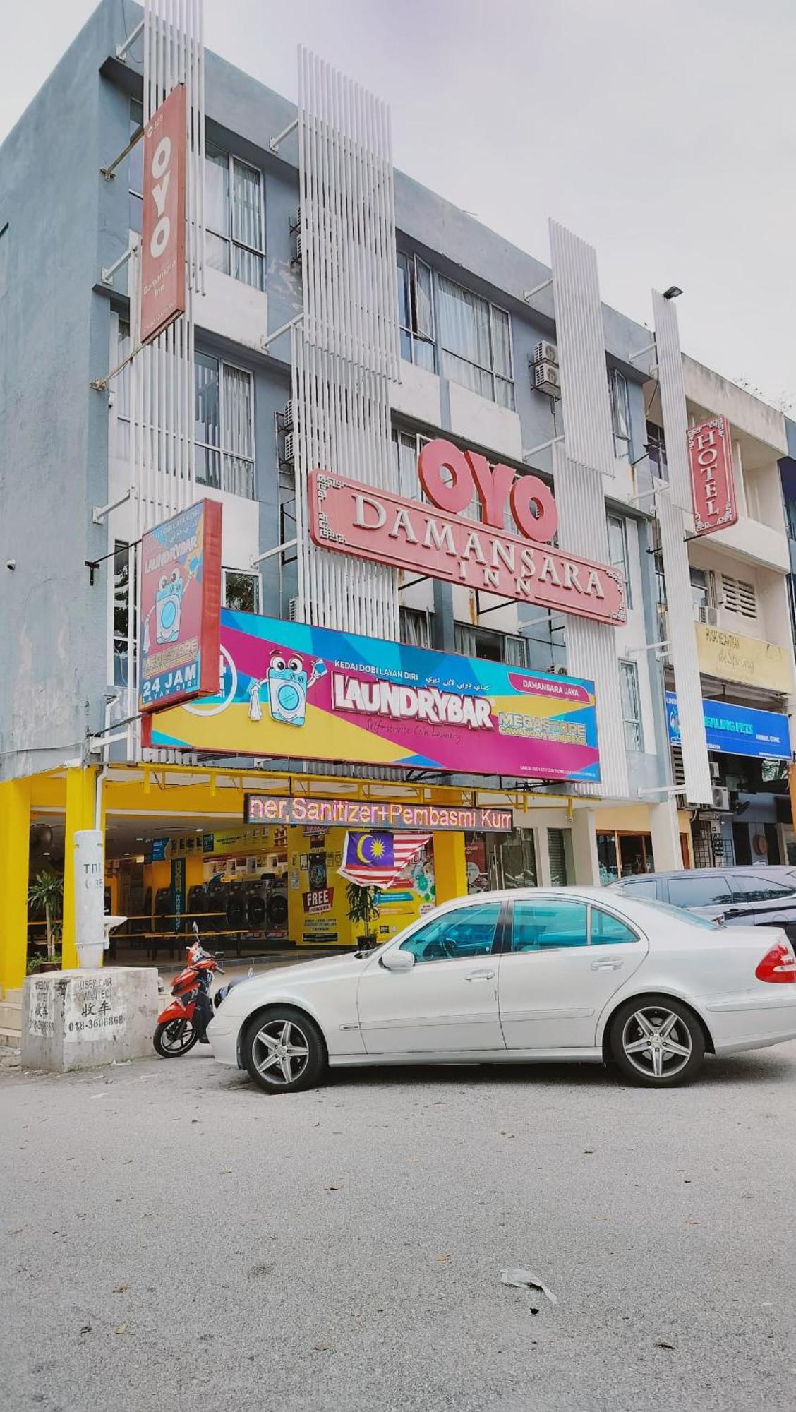 Pillows Plus Damansara Inn Petaling Jaya Exterior photo